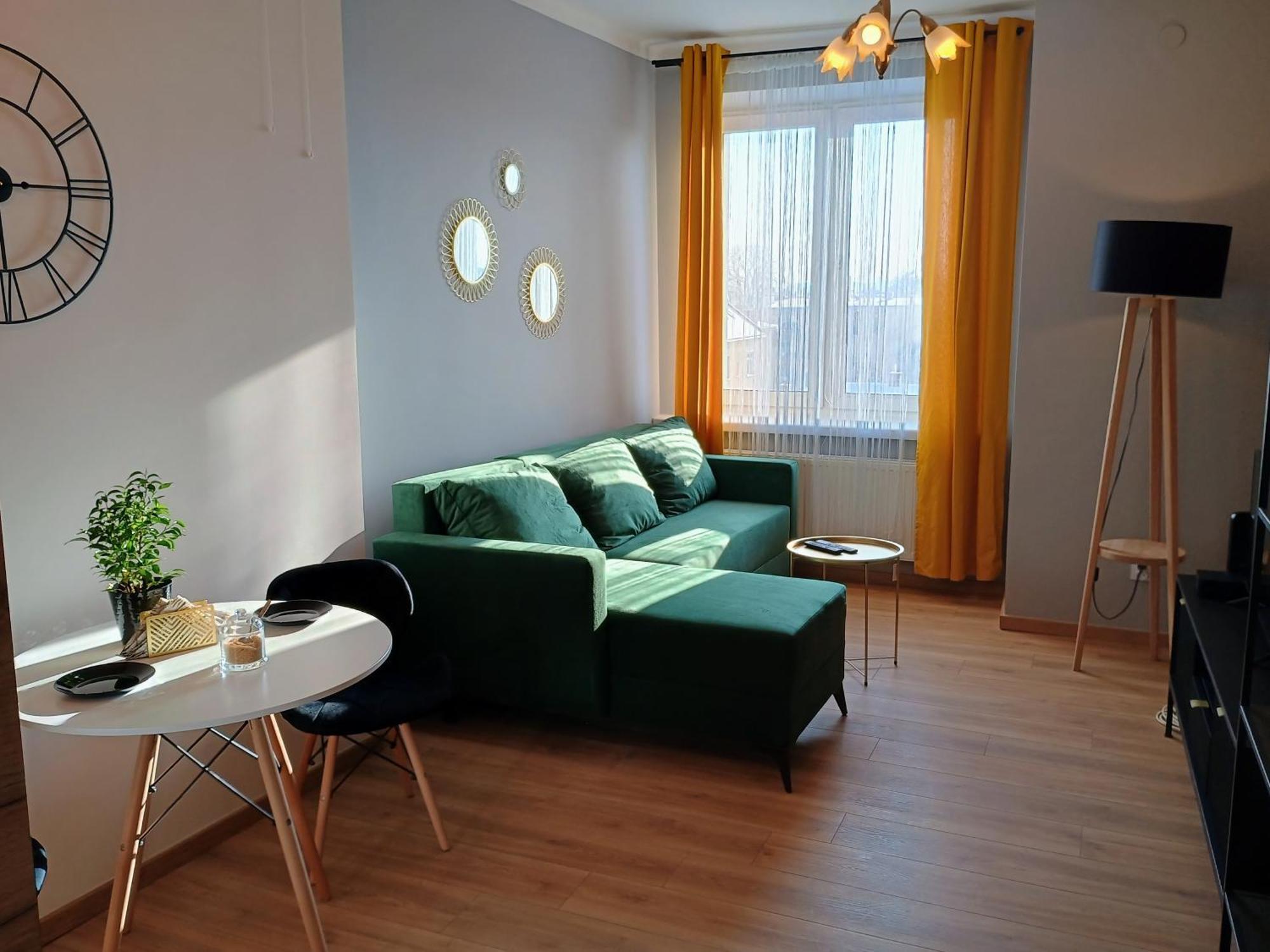 Apartament Em Кросно Екстер'єр фото